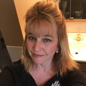 Meet your Posher, Hilary